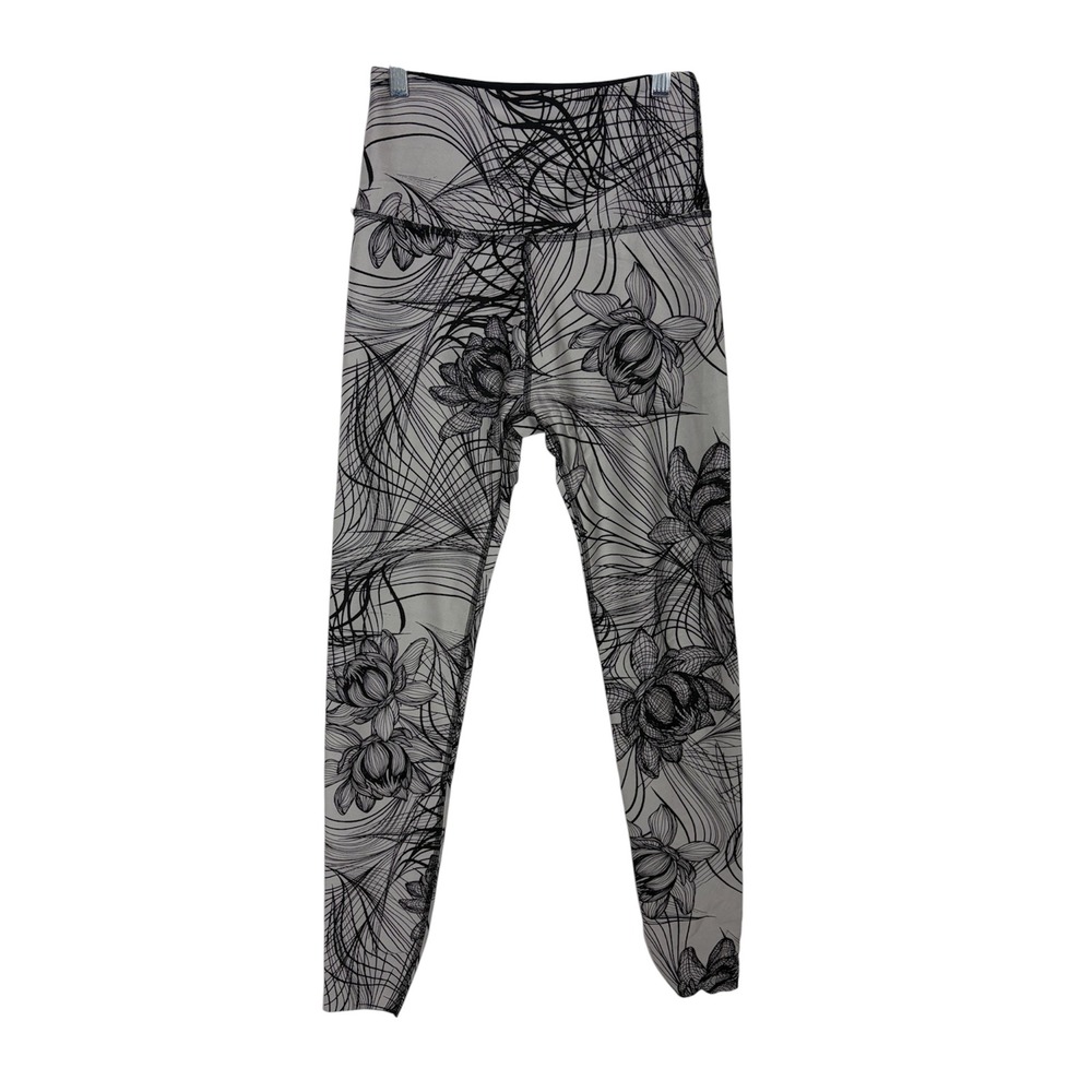 Beyond Yoga Reversible High Waisted Leggings Floral Print Black White Size M
